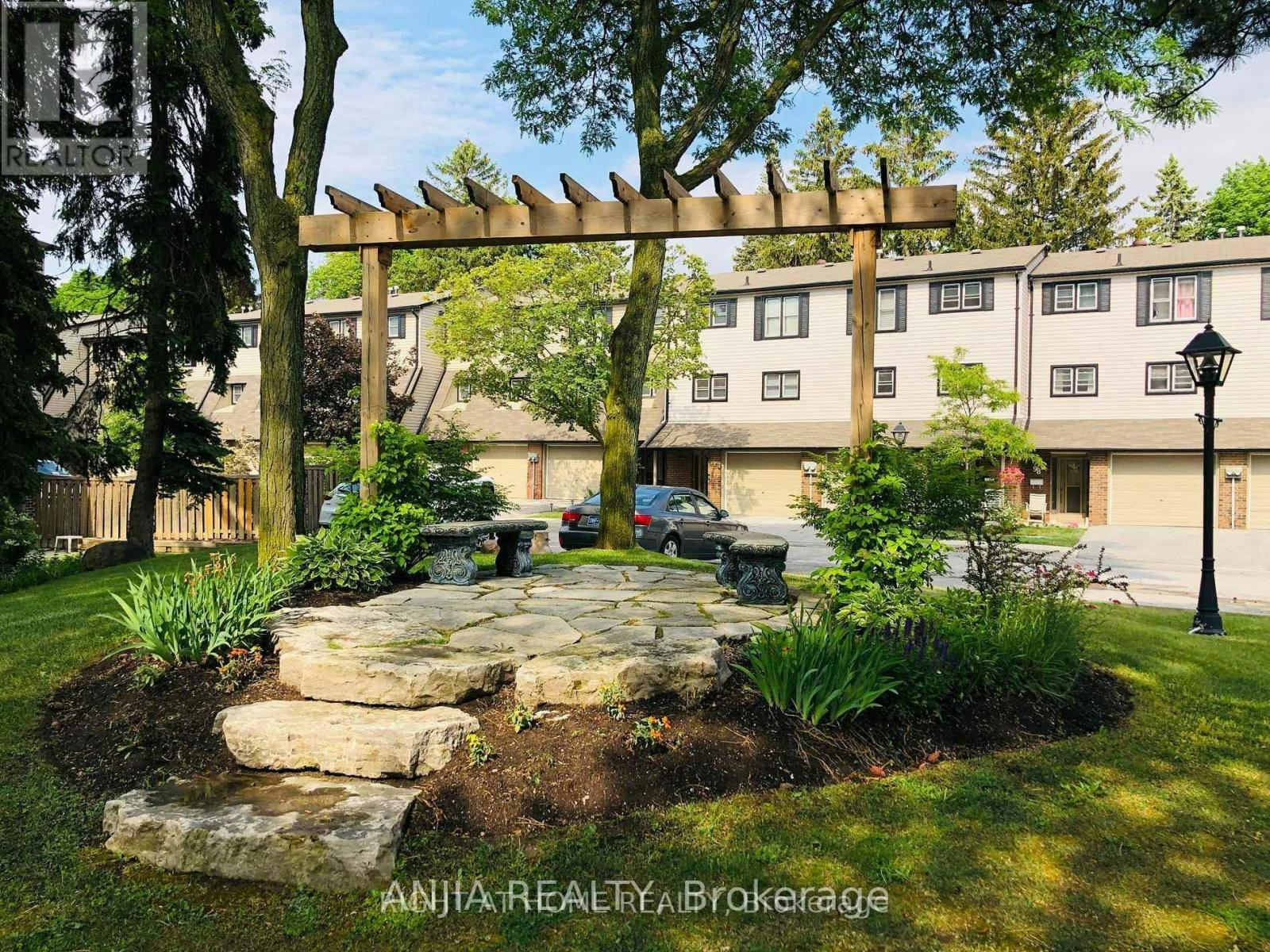 7 Purple Sageway, Toronto, ON, M2H 2Z6 - 38