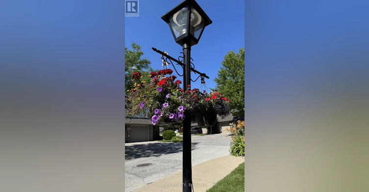 7 Purple Sageway, Toronto, ON, M2H 2Z6 - 3