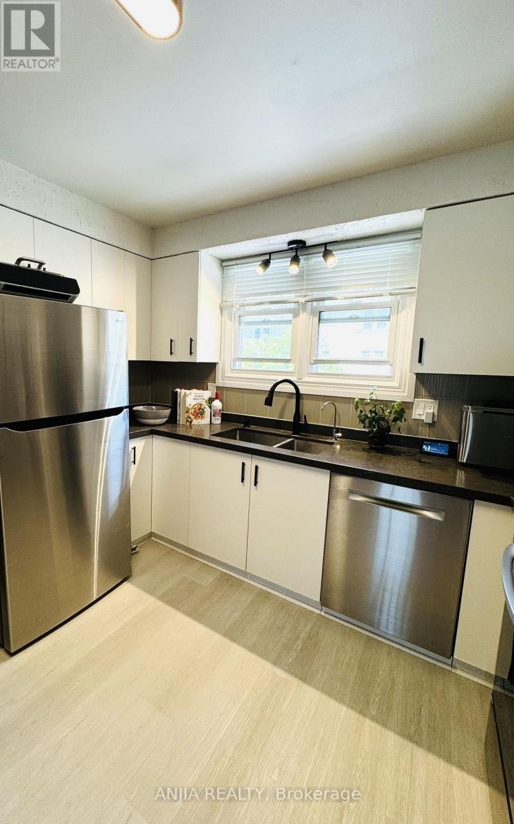 7 Purple Sageway, Toronto, ON, M2H 2Z6 - 17