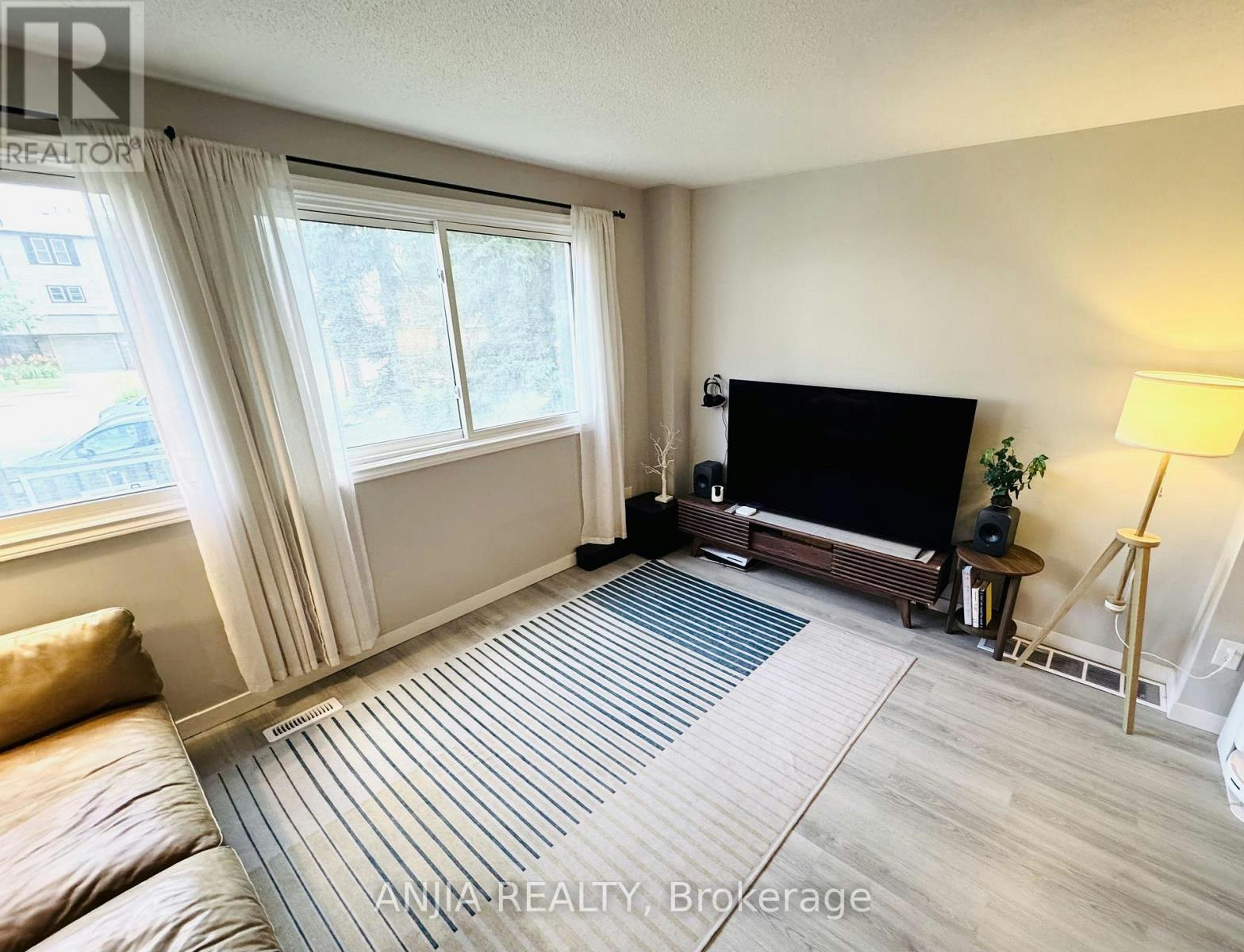 7 Purple Sageway, Toronto, ON, M2H 2Z6 - 6