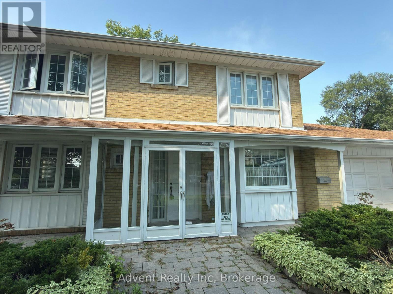 73 Overbank Crescent, Toronto, ON, M3A 1W1 - 4