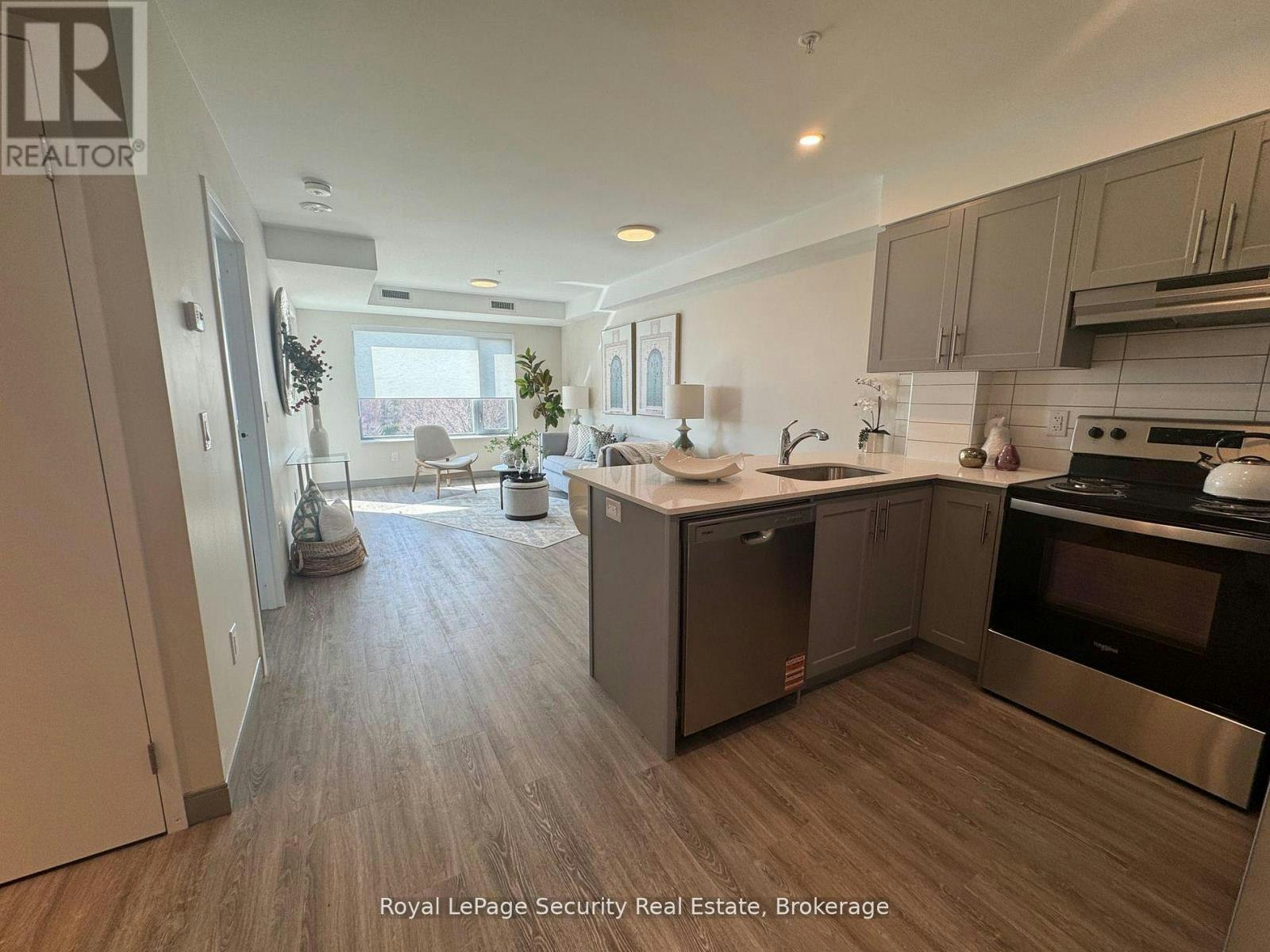 307-1015 Innisfil Beach Road, Innisfil, ON, L9S 1T3 - 5