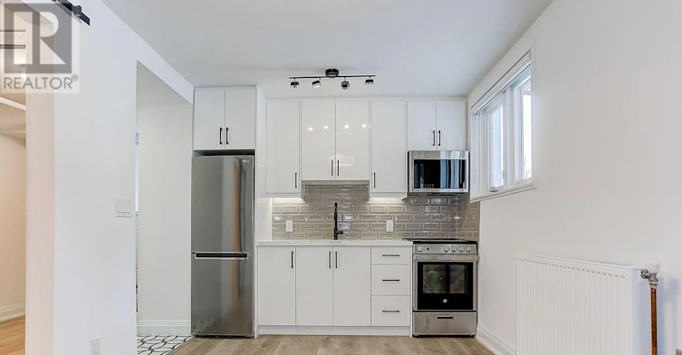 23-2520 Bloor Street W, Toronto, ON, M6S 1R8 - 2