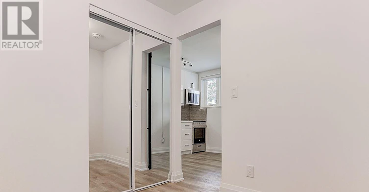 23-2520 Bloor Street W, Toronto, ON, M6S 1R8 - 13