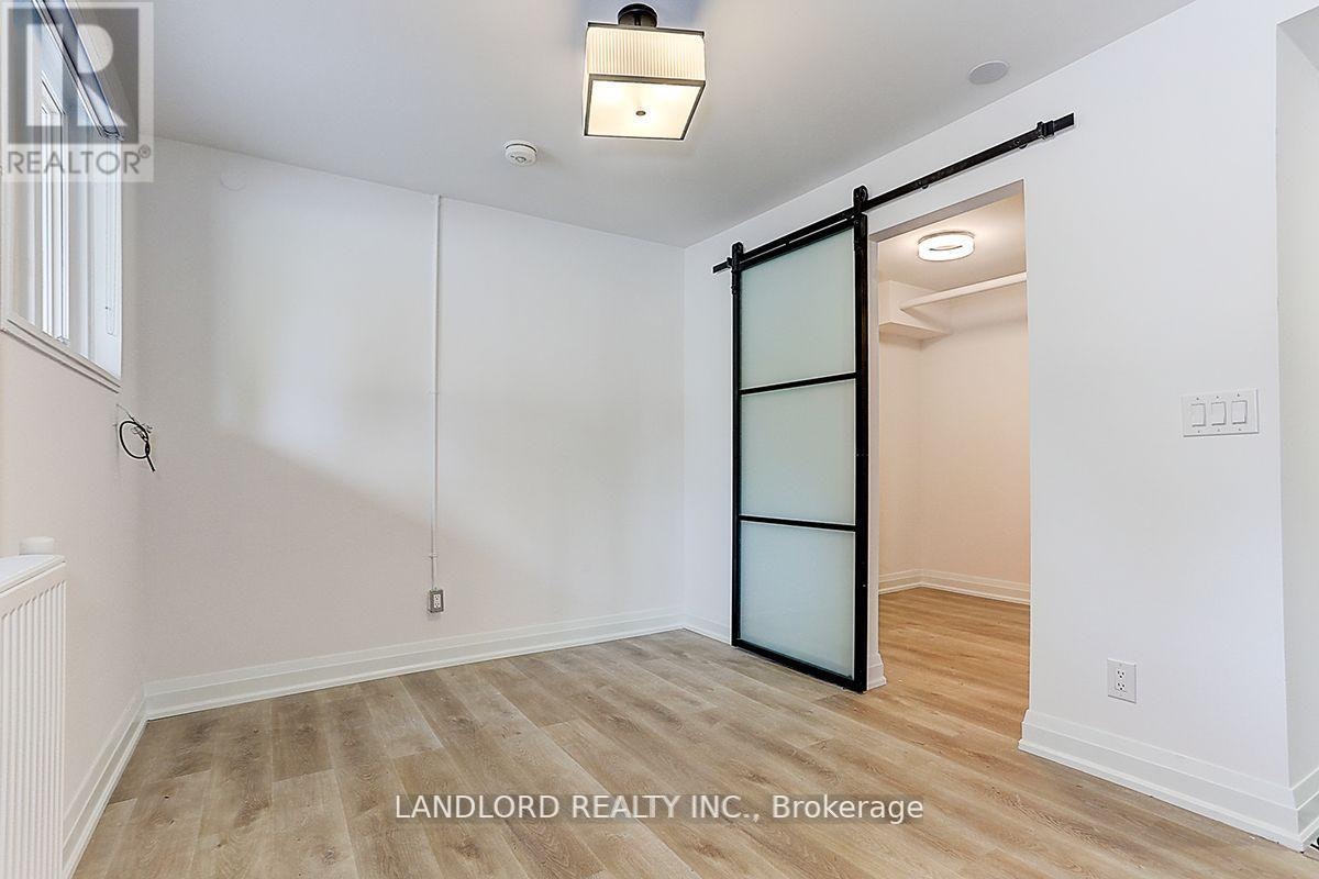23-2520 Bloor Street W, Toronto, ON, M6S 1R8 - 4