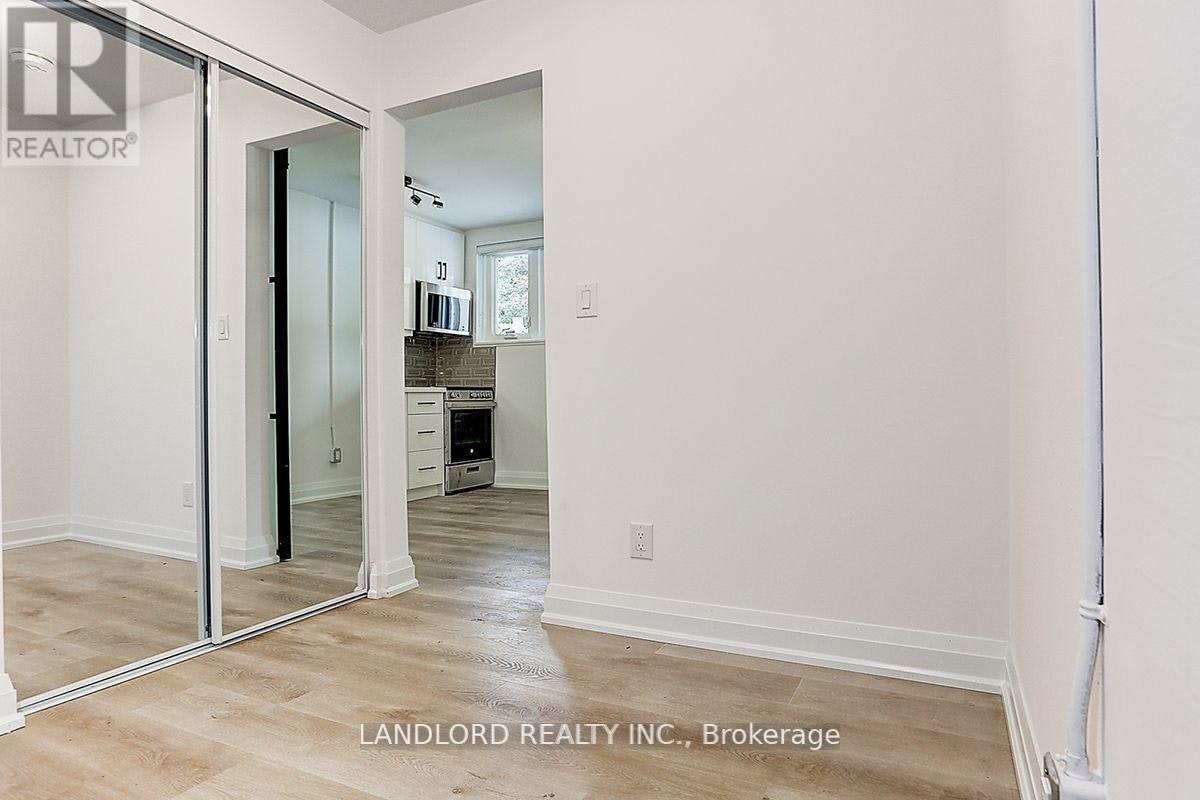 23-2520 Bloor Street W, Toronto, ON, M6S 1R8 - 14