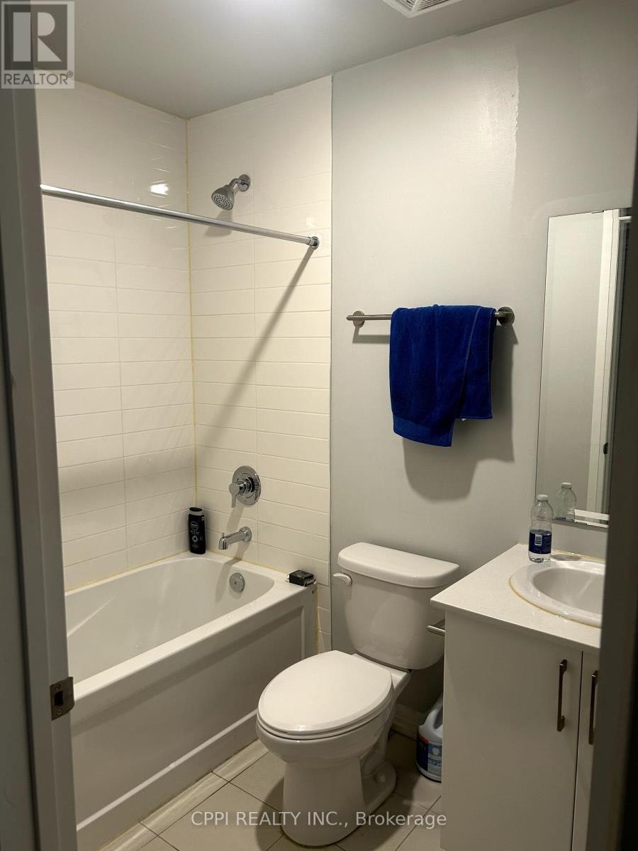 318B-402 Mall Drive EAST, Toronto, ON, M9C 5J5 - 2