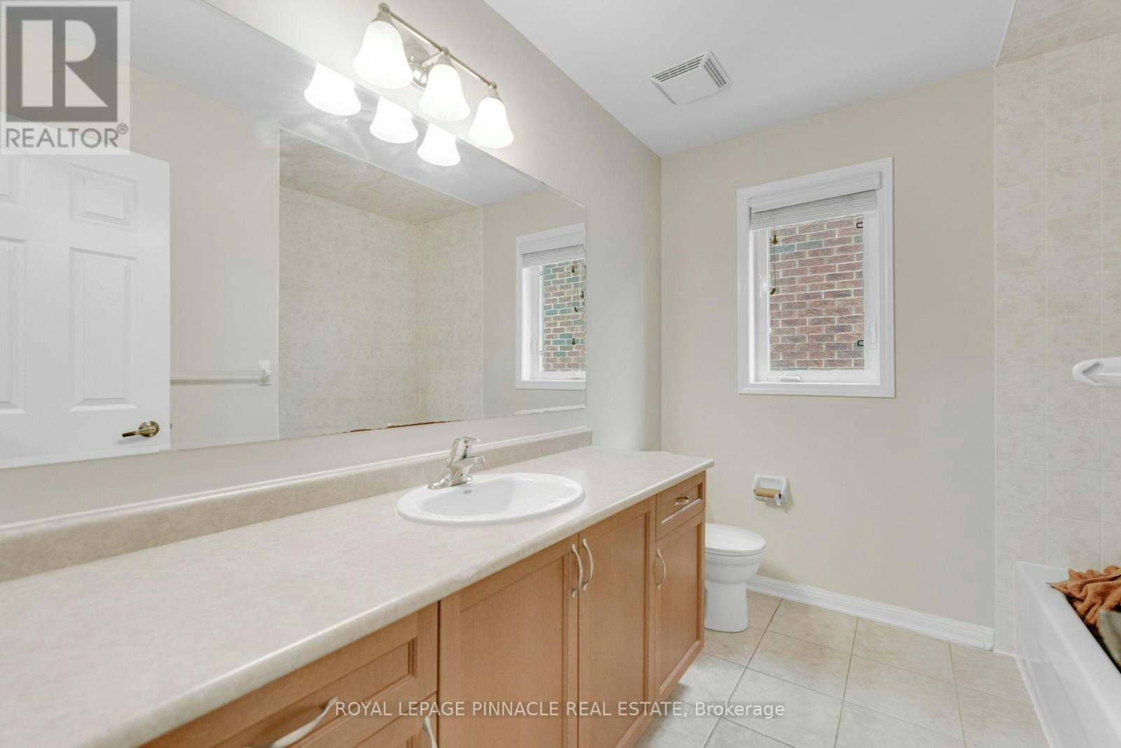 135 Baldwin Drive, Cambridge, ON, N3C 0B4 - 35