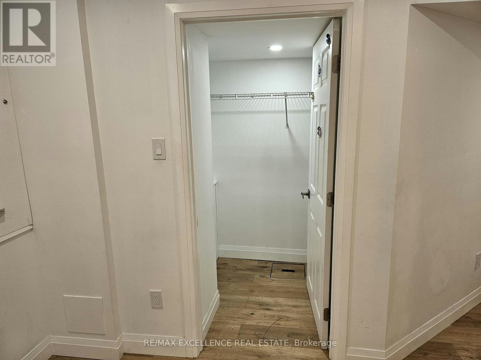 WALKOUT BASEMENT-46 Tradewinds Place, Kitchener, ON, N2N 3G4 - 12