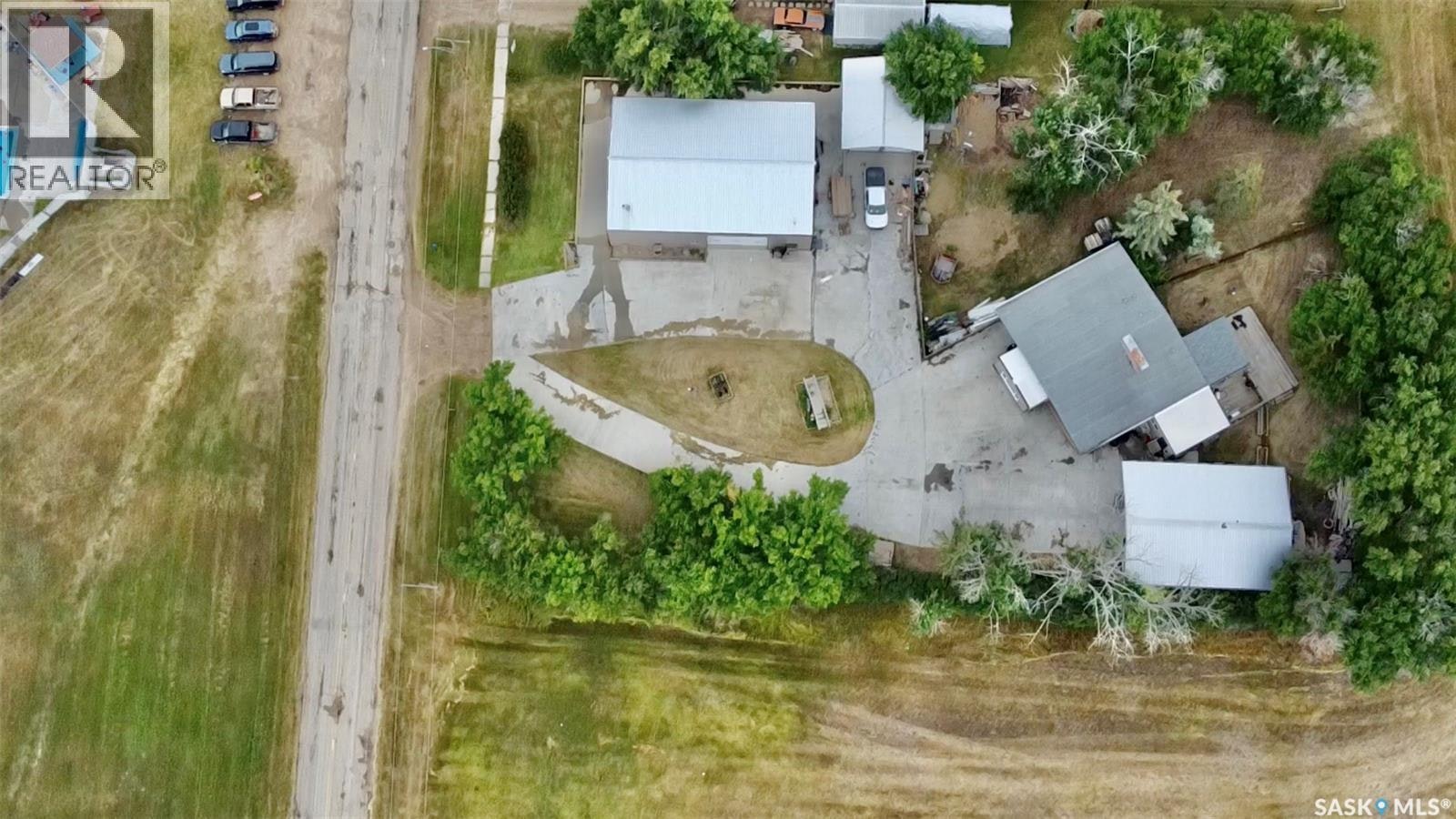 Chaplin Acreage Two Houses And Large Shop, Chaplin, SK, S0H 0V0