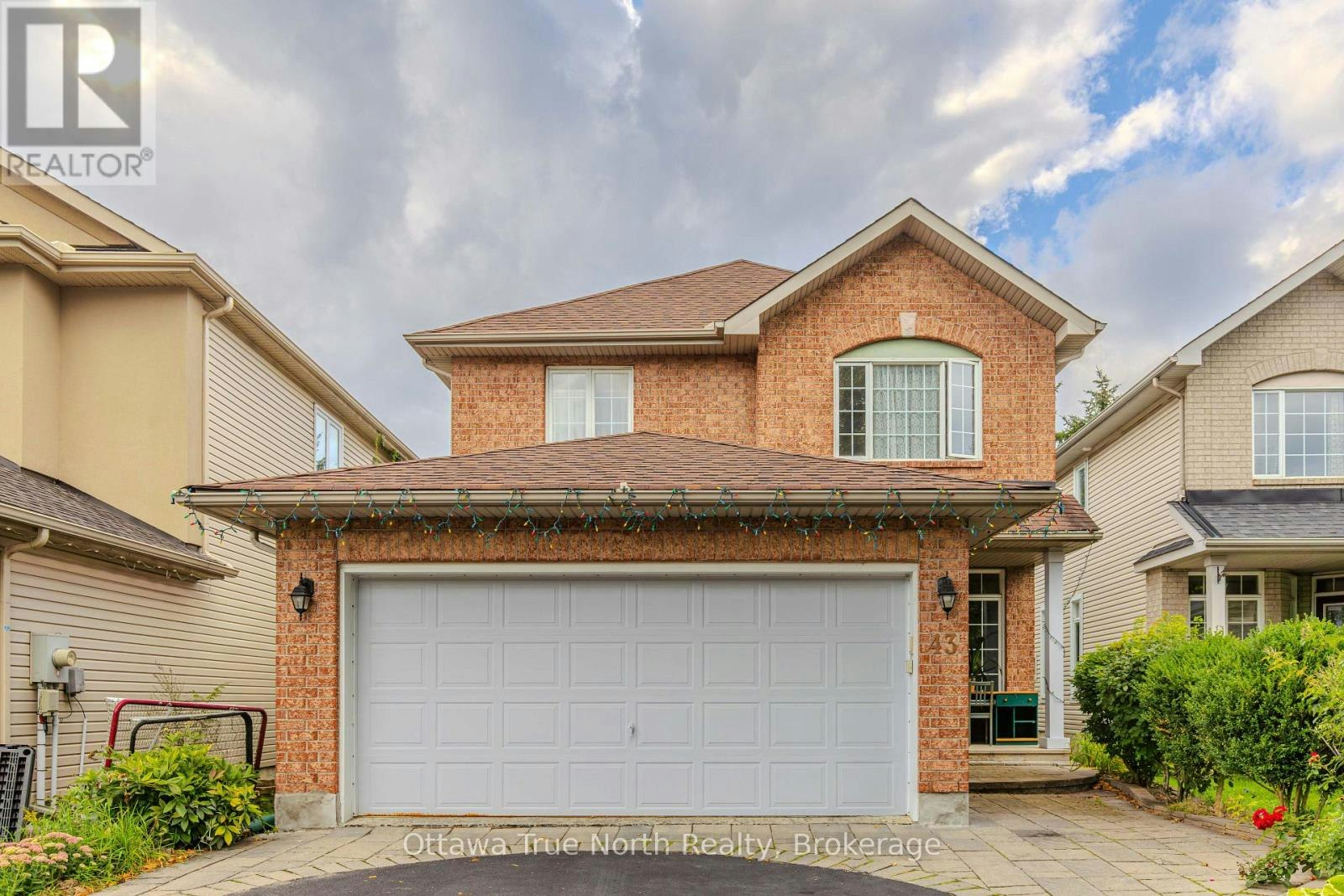 43 Evanshen Crescent, Ottawa, ON, K2K 2Z7