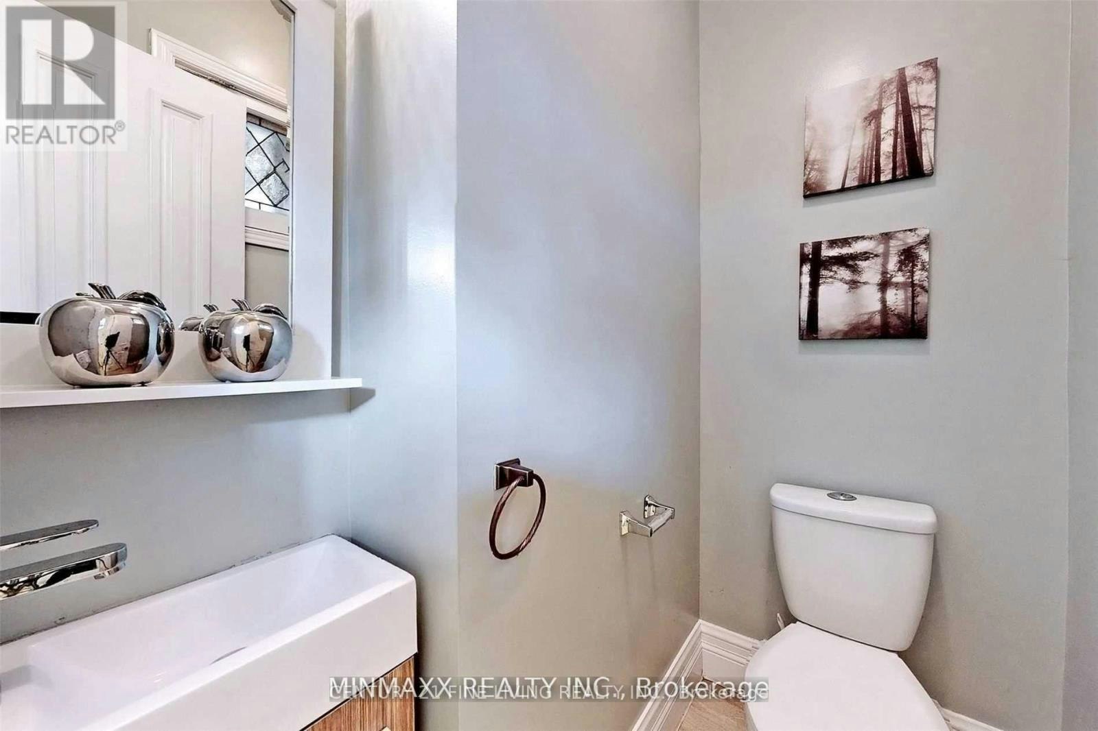 74 Dale Avenue, Toronto, ON, M4W 1K9 - 8