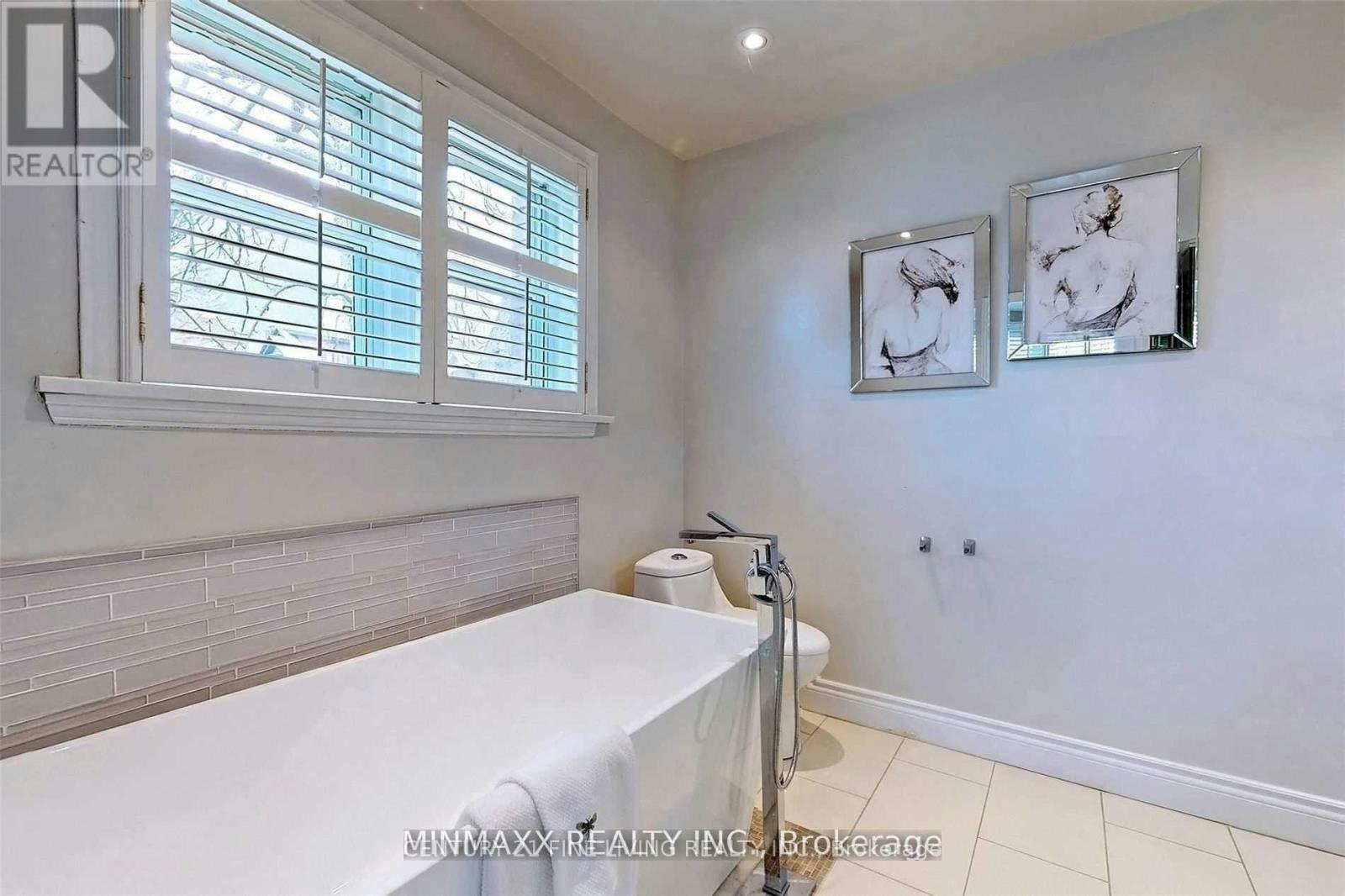 74 Dale Avenue, Toronto, ON, M4W 1K9 - 19
