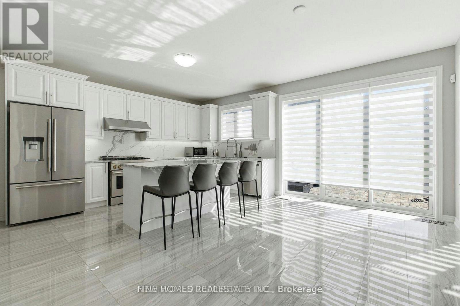 147 Bethpage Crescent, Newmarket, ON, L3X 0M2 - 7
