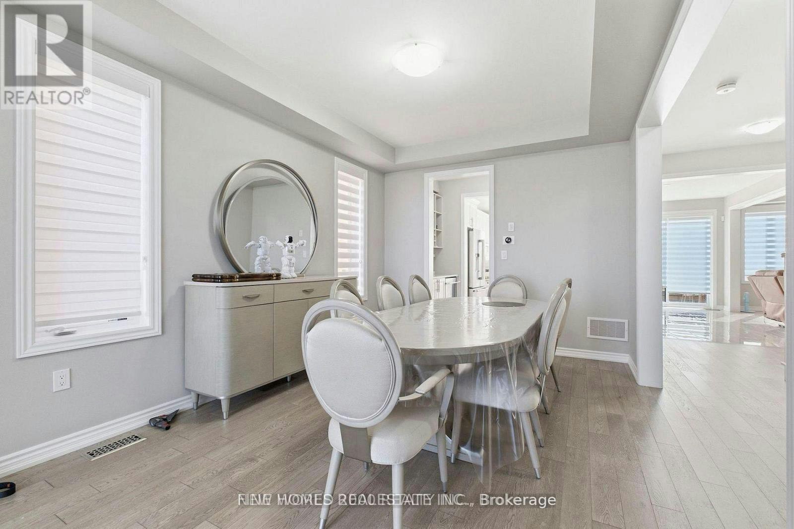 147 Bethpage Crescent - 5