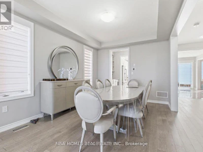 147 Bethpage Crescent - 5