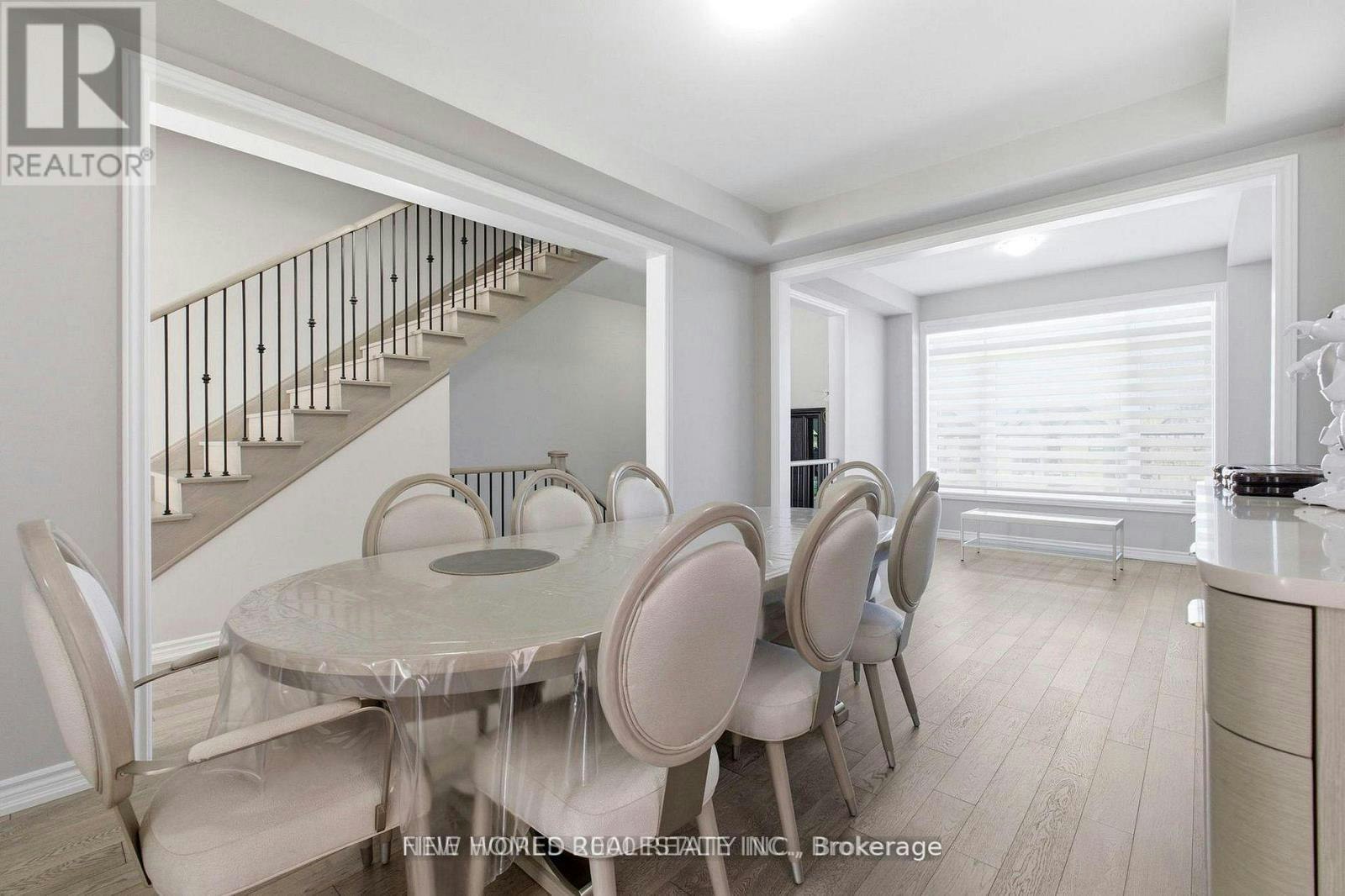 147 Bethpage Crescent - 4