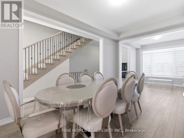 147 Bethpage Crescent, Newmarket, ON, L3X 0M2 - 4