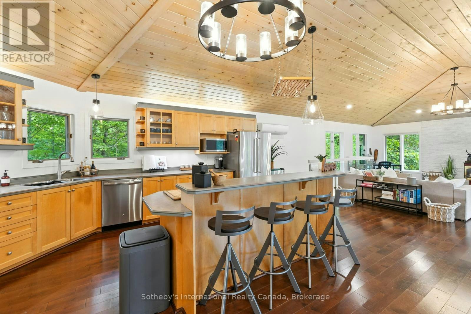 1060 Kahshe Lake Road NORTH, Gravenhurst, ON, P0E 1G0