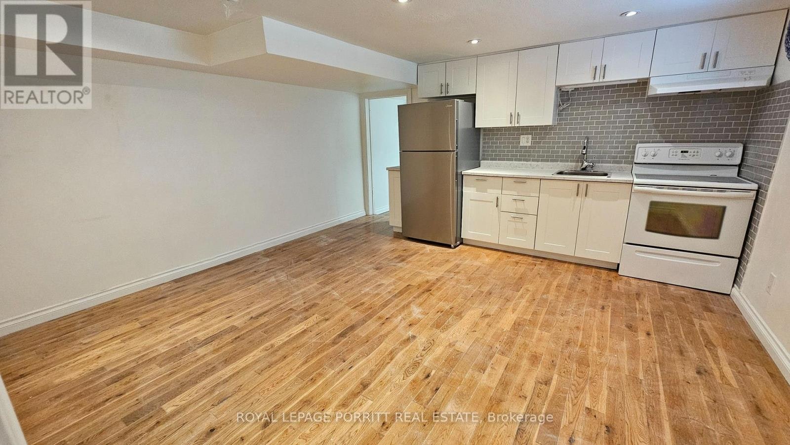 B-273 Delta Street, Toronto, ON, M8W 4G1 - 2