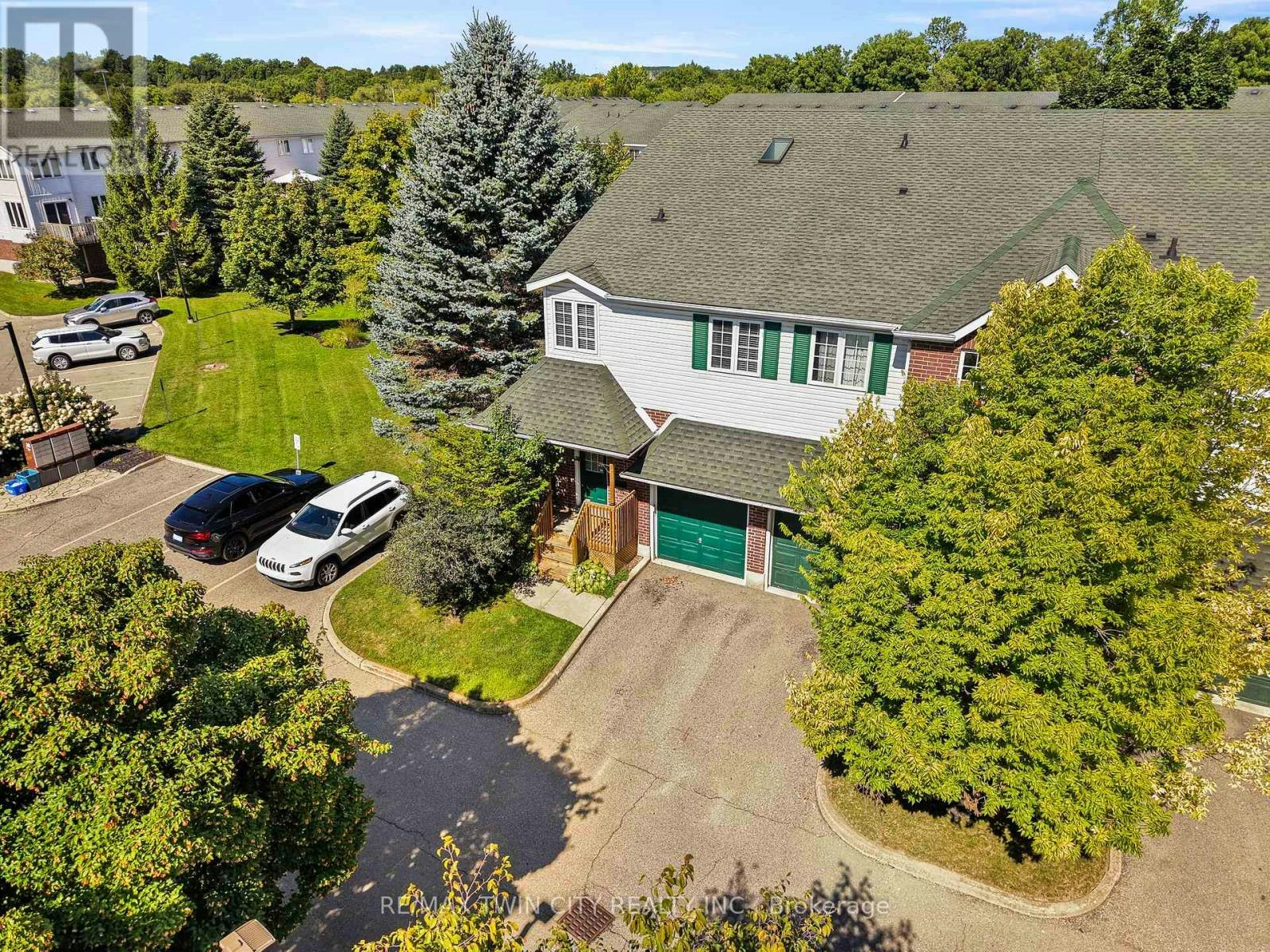 65-42 Green Valley Drive, Kitchener, ON, N2P 2J7