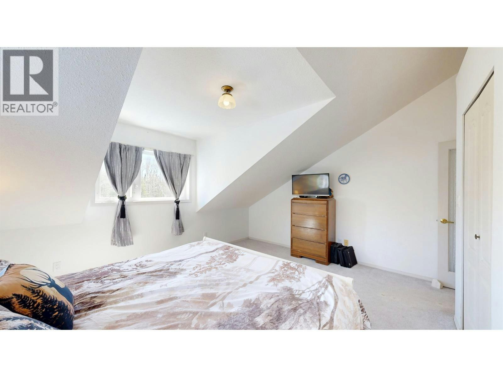5548 Little Fort 24 Highway, 100 Mile House, BC, V0K 2E2 - 31