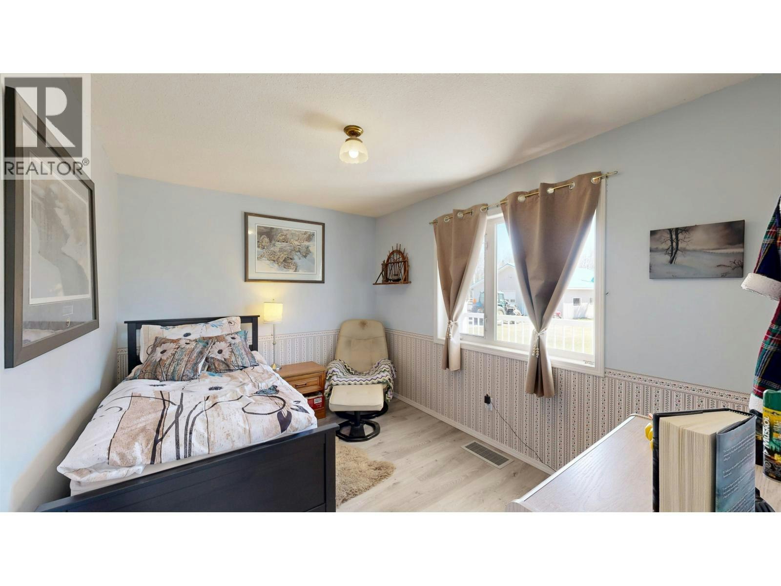 5548 Little Fort 24 Highway, 100 Mile House, BC, V0K 2E2 - 24