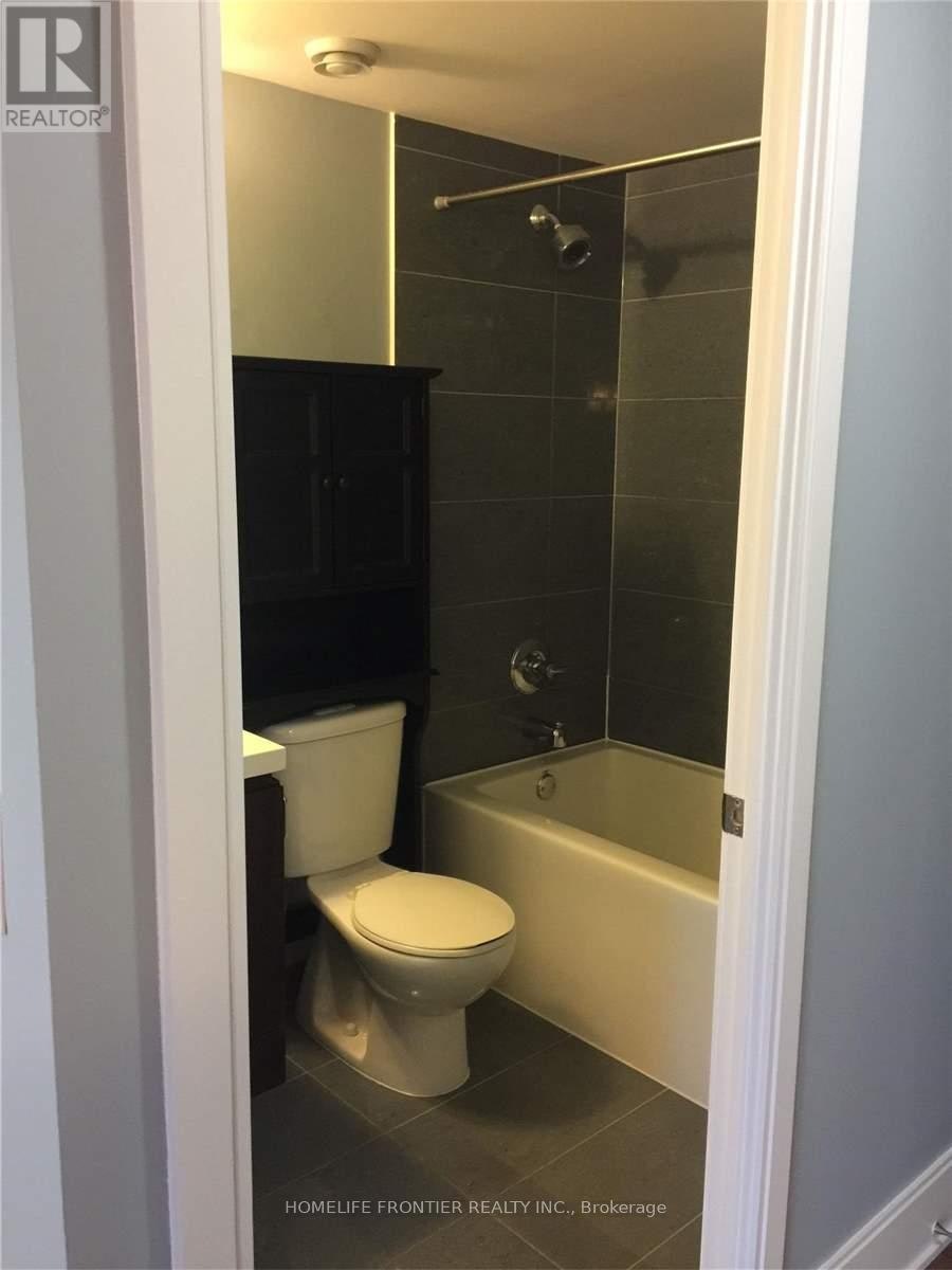 412-70 Roehampton Avenue, Toronto, ON, M4P 1R2 - 9