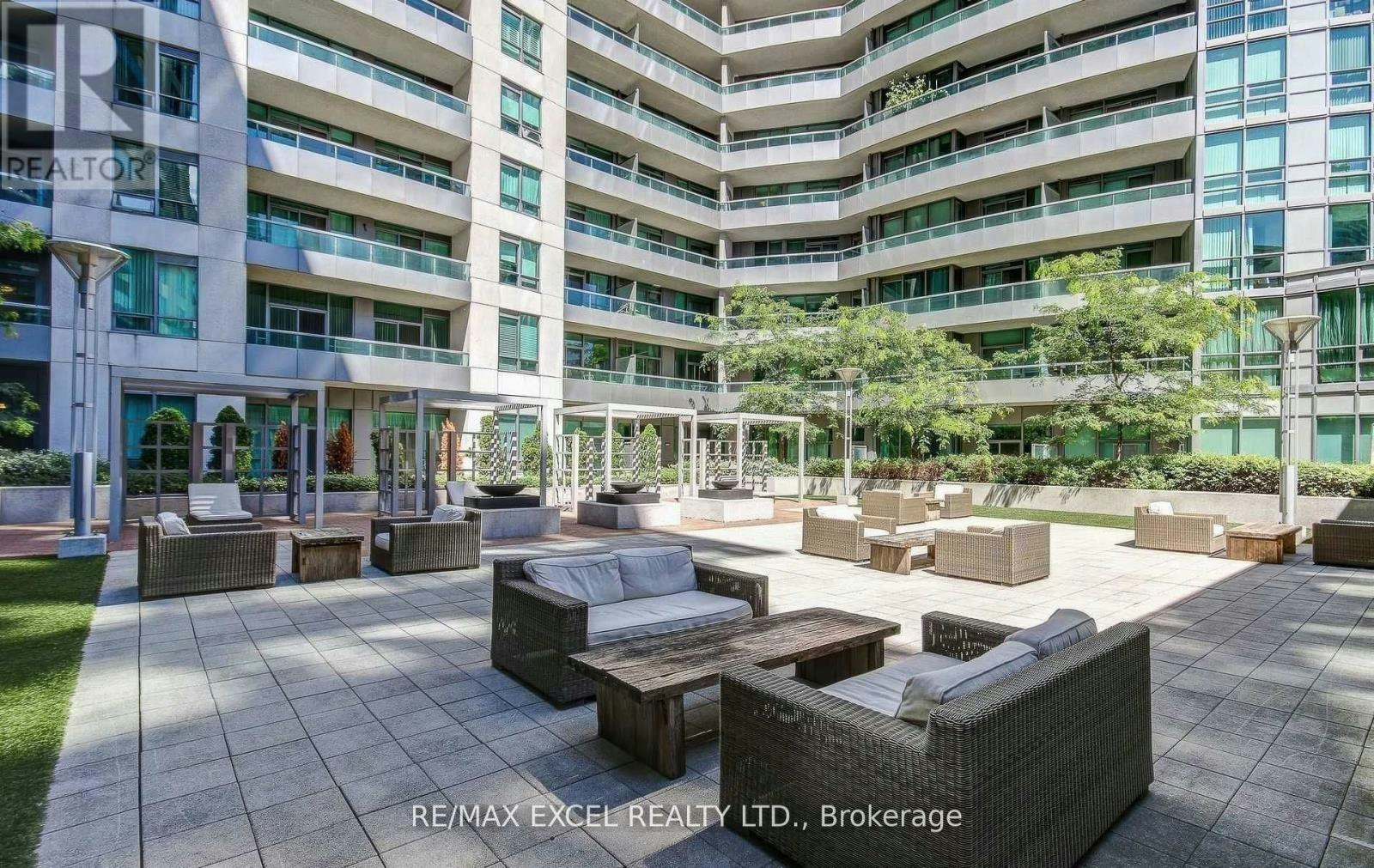 815-25 Lower Simcoe Street, Toronto, ON, M5J 3A1 - 26
