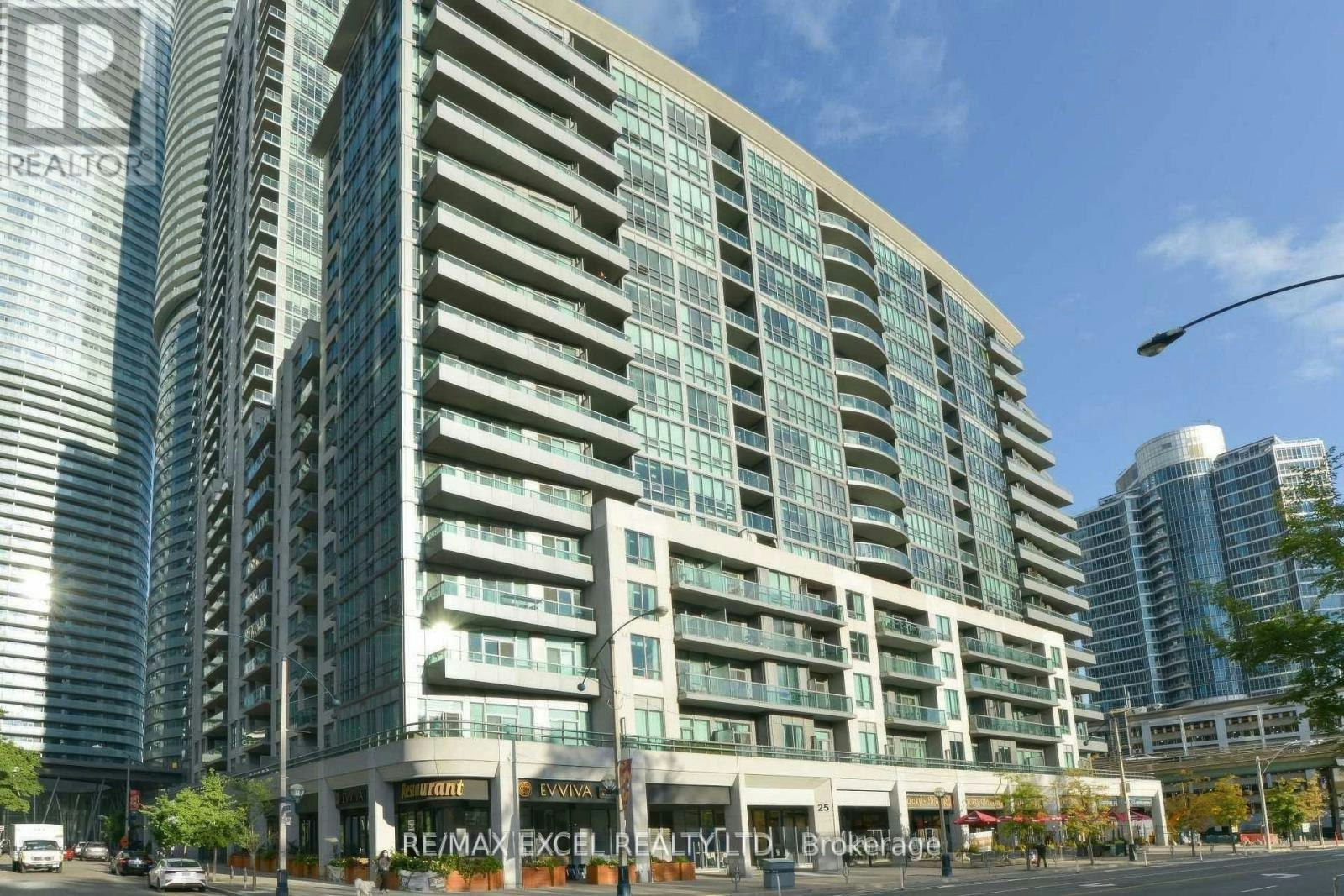 815-25 Lower Simcoe Street, Toronto, ON, M5J 3A1 - 2