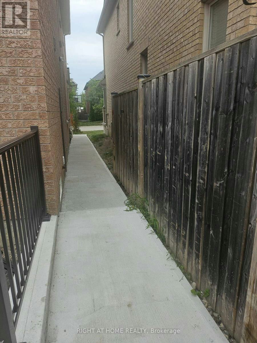 LOWER-83 Acer Crescent, Whitchurch-Stouffville, ON, L4A 0S2 - 2