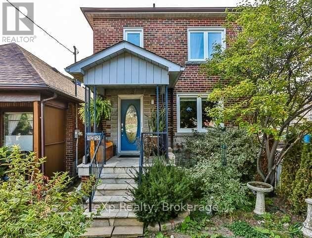 02-36 Second Street, Toronto, ON, M8V 2X2