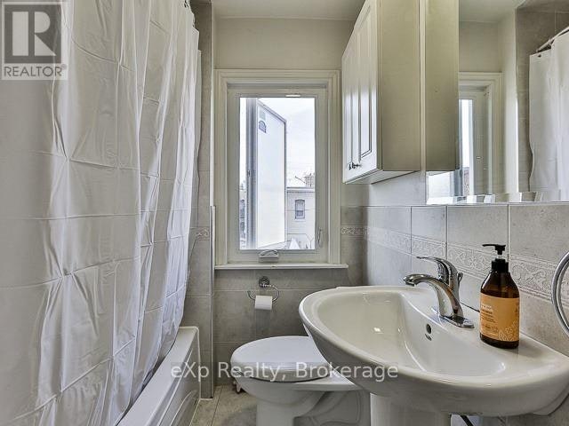 02-36 Second Street, Toronto, ON, M8V 2X2 - 10