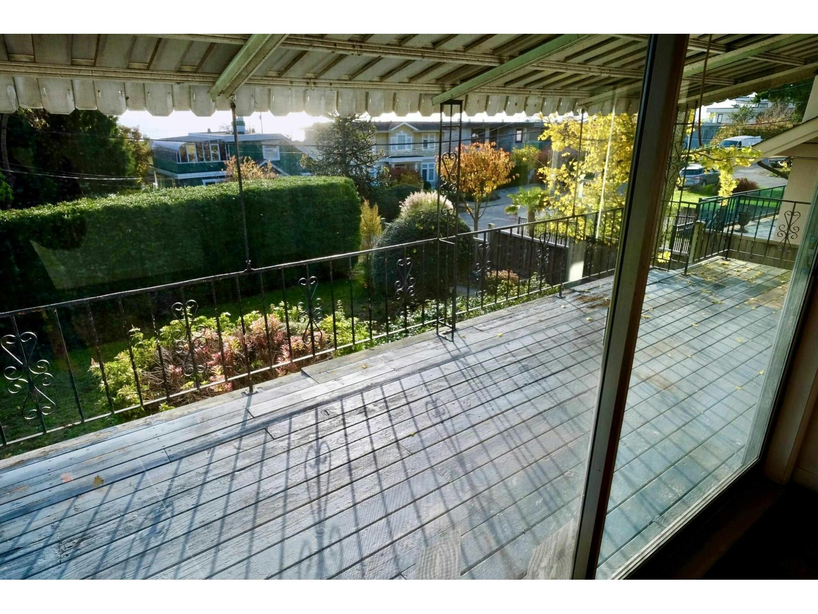 House-14683 WEST Beach Avenue, Surrey, BC, V4B 2T9 - 2