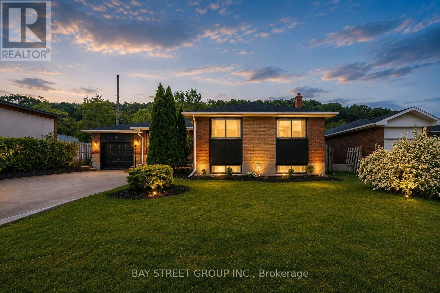 8 Glenbarr Road, St. Catharines, ON, L2T 1Y1