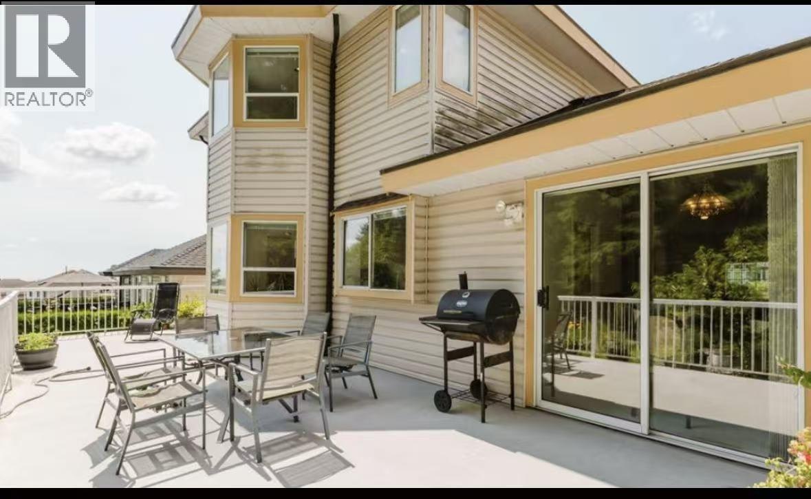main and upper-1565 Bramble Lane, Coquitlam, BC, V3E 2T5 - 9