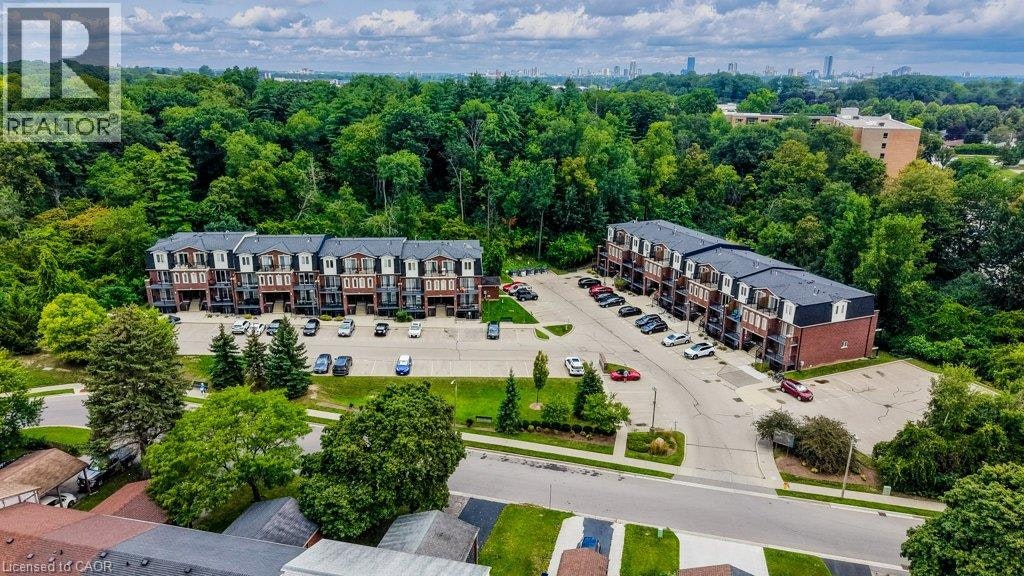 9C-45 Cedarhill Crescent, Kitchener, ON, N2E 0A2