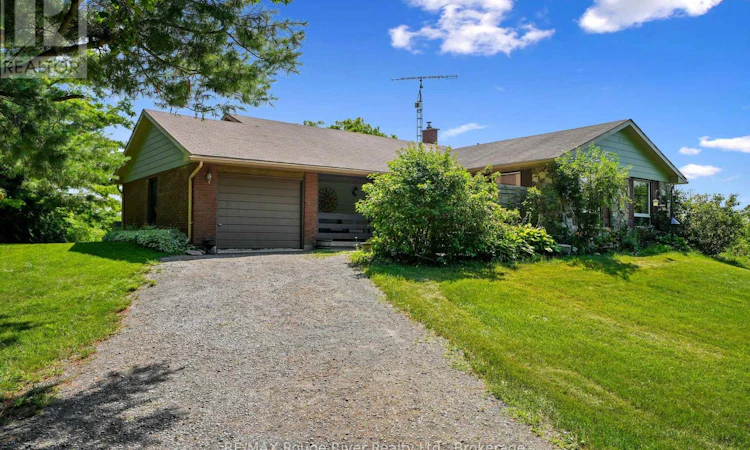 333 Arthurs Lane