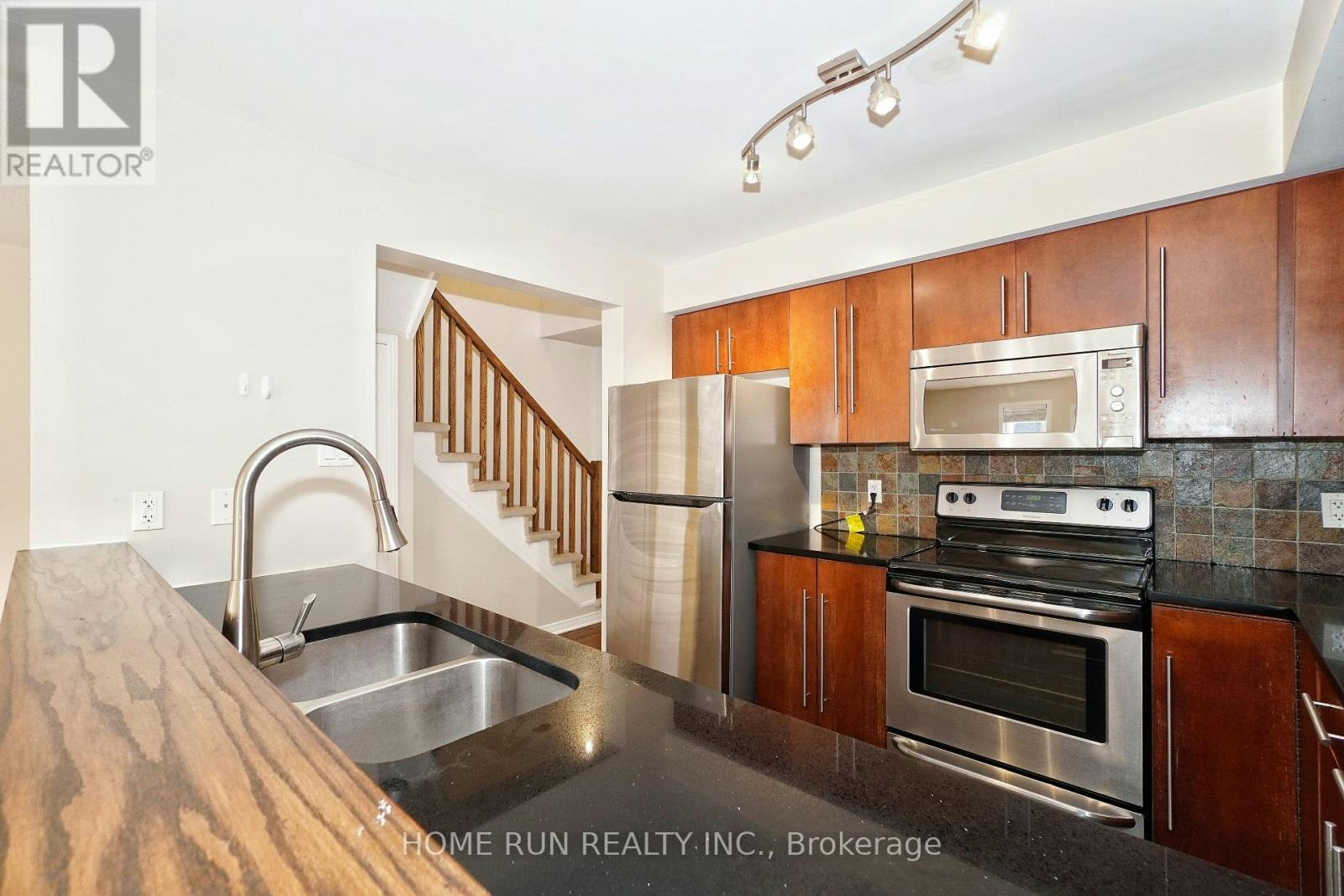 292 Freedom Private, Ottawa, ON, K1G 6W4 - 15