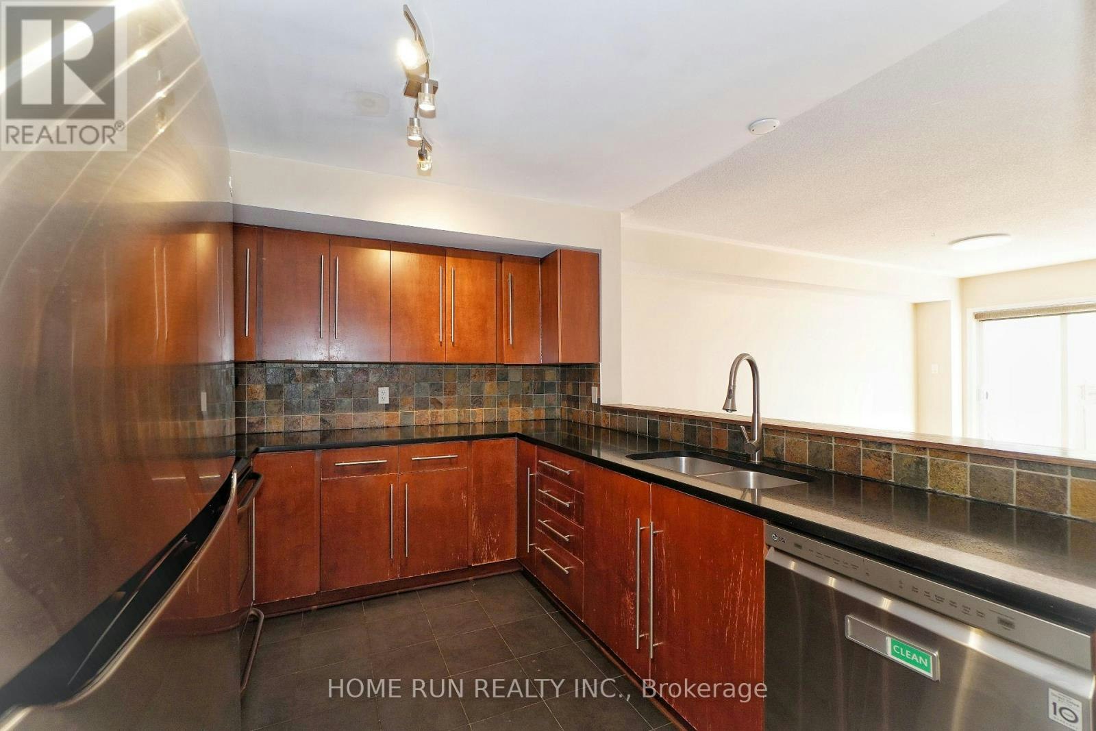292 Freedom Private, Ottawa, ON, K1G 6W4 - 12