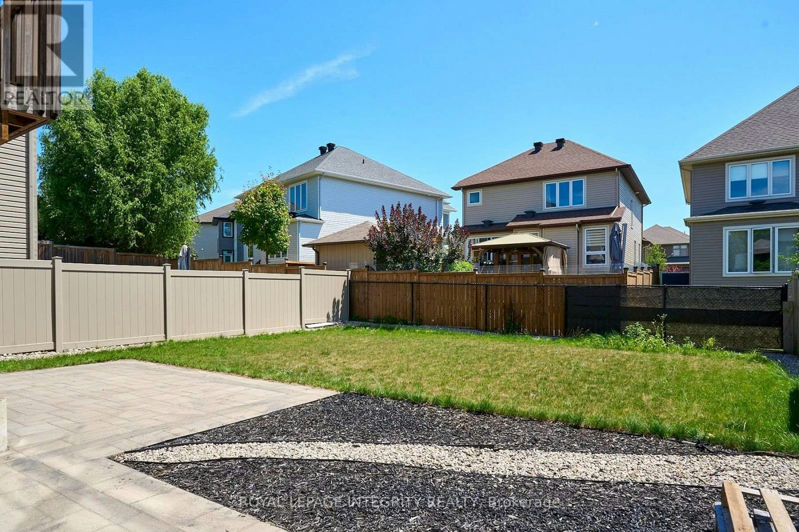 384 Huntsville Drive, Ottawa, ON, K2T 0H5 - 40