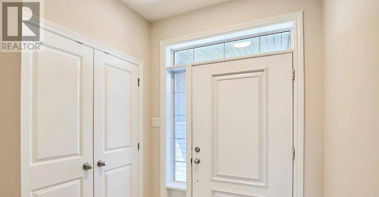 384 Huntsville Drive, Ottawa, ON, K2T 0H5 - 2