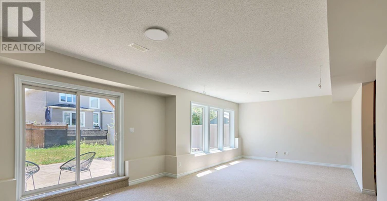 384 Huntsville Drive, Ottawa, ON, K2T 0H5 - 35