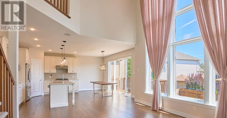 384 Huntsville Drive, Ottawa, ON, K2T 0H5 - 7