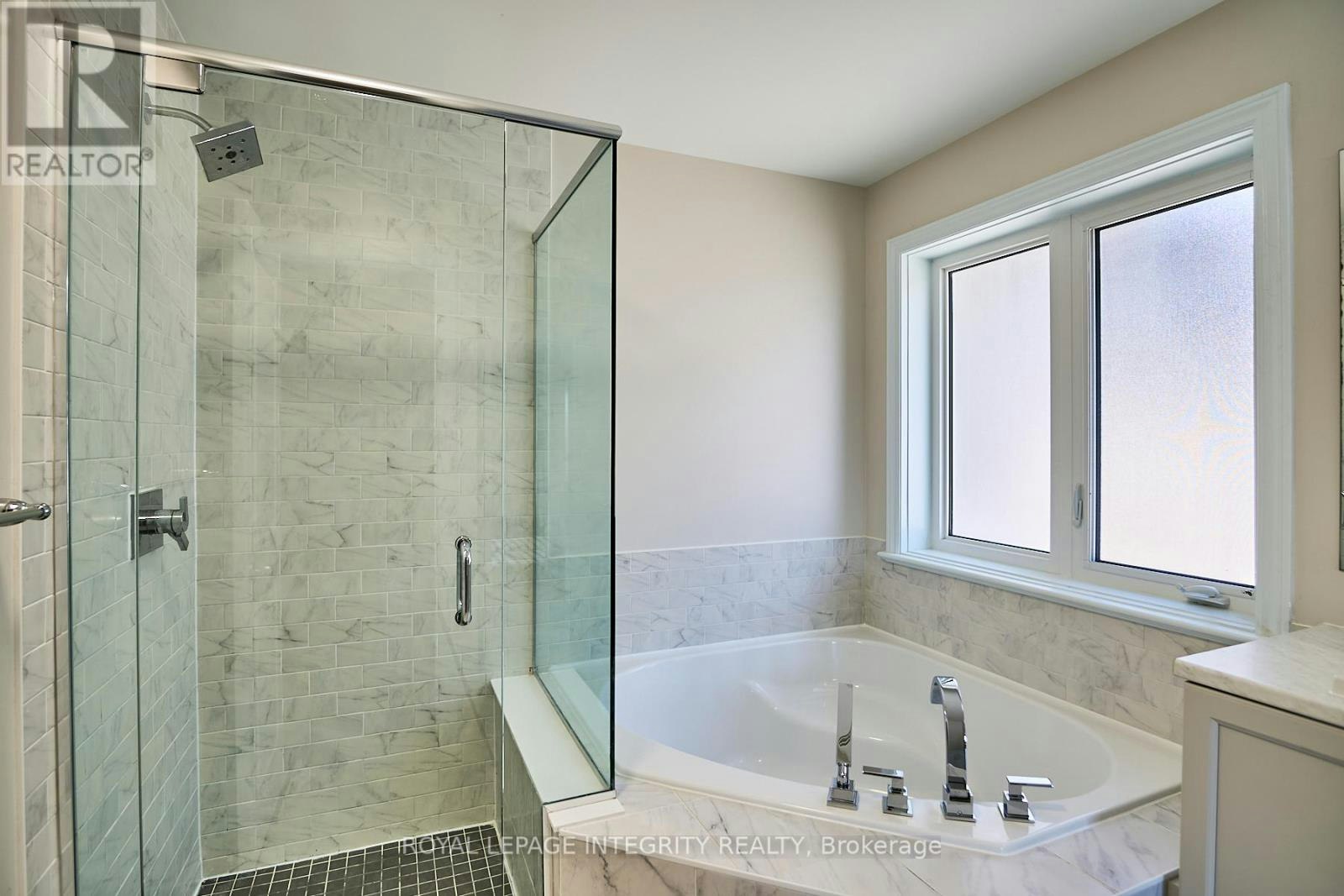 384 Huntsville Drive, Ottawa, ON, K2T 0H5 - 24