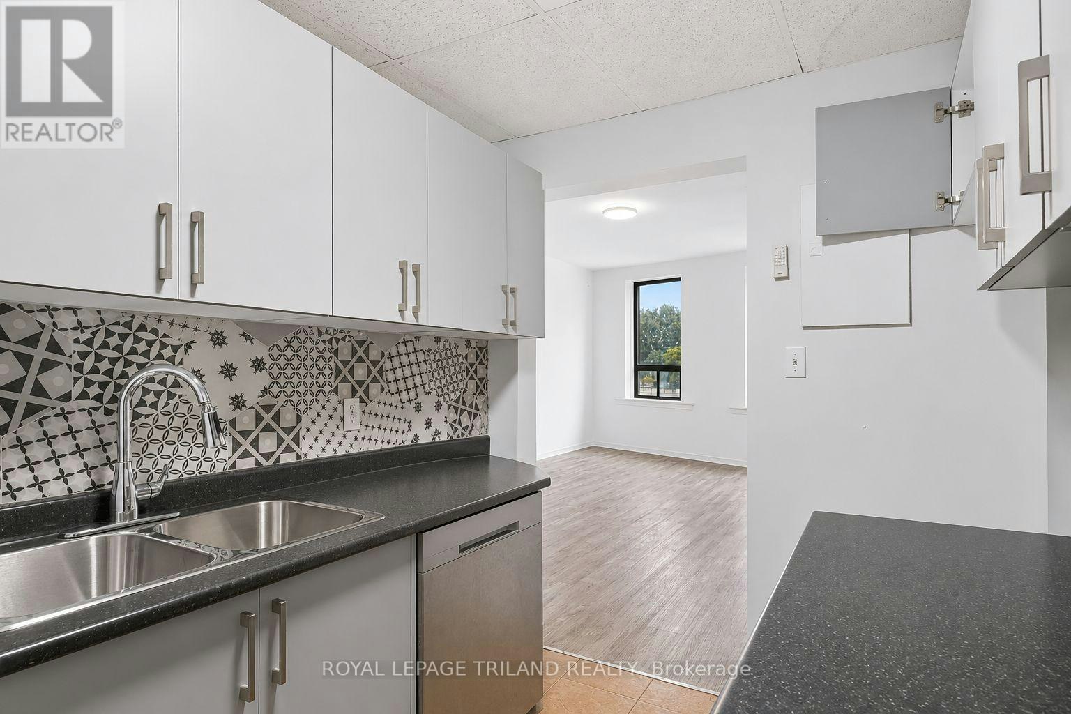1-525 Richmond Street, London, ON, N6A 3E8 - 4