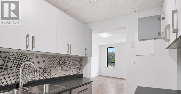 1-525 Richmond Street, London, ON, N6A 3E8 - 4