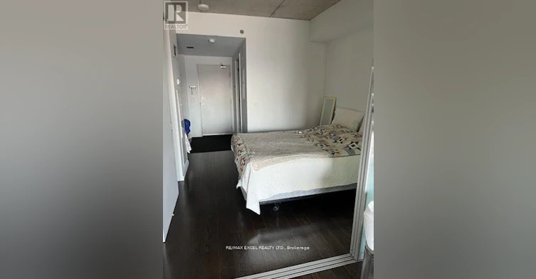 722-32 Trolley Crescent, Toronto, ON, M5A 0E8 - 5