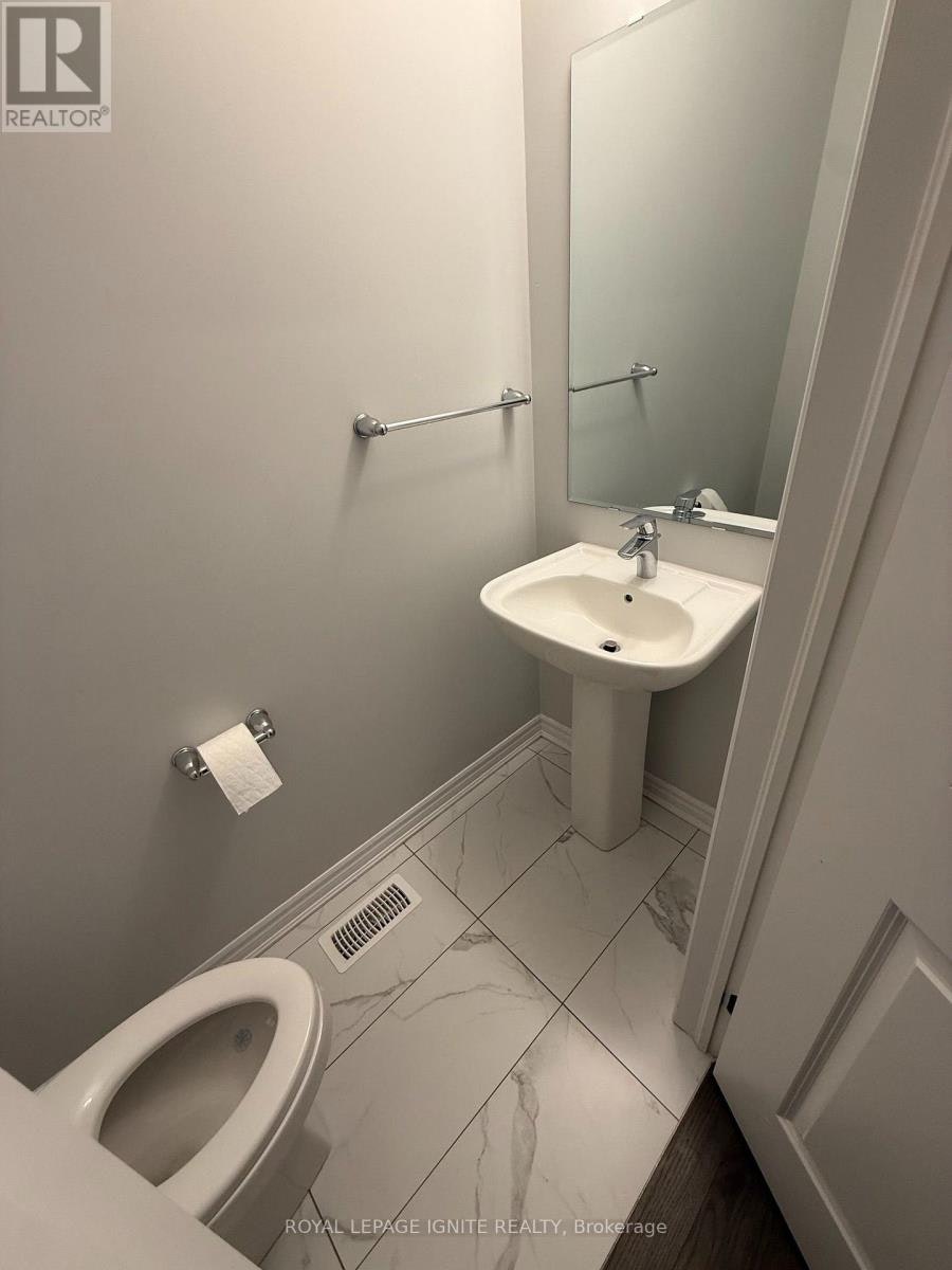 25 Sutcliffe Dr Drive, Whitby, ON, L1R 0R2 - 12