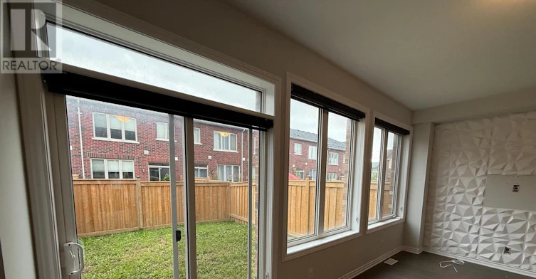 25 Sutcliffe Dr Drive, Whitby, ON, L1R 0R2 - 3